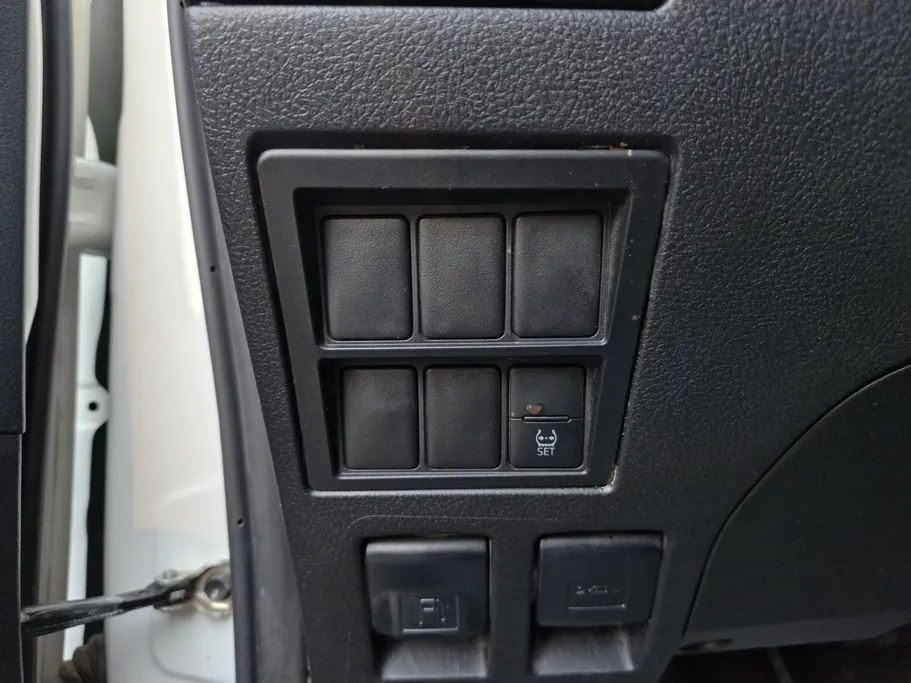 2022 Toyota Hilux GL DSL 