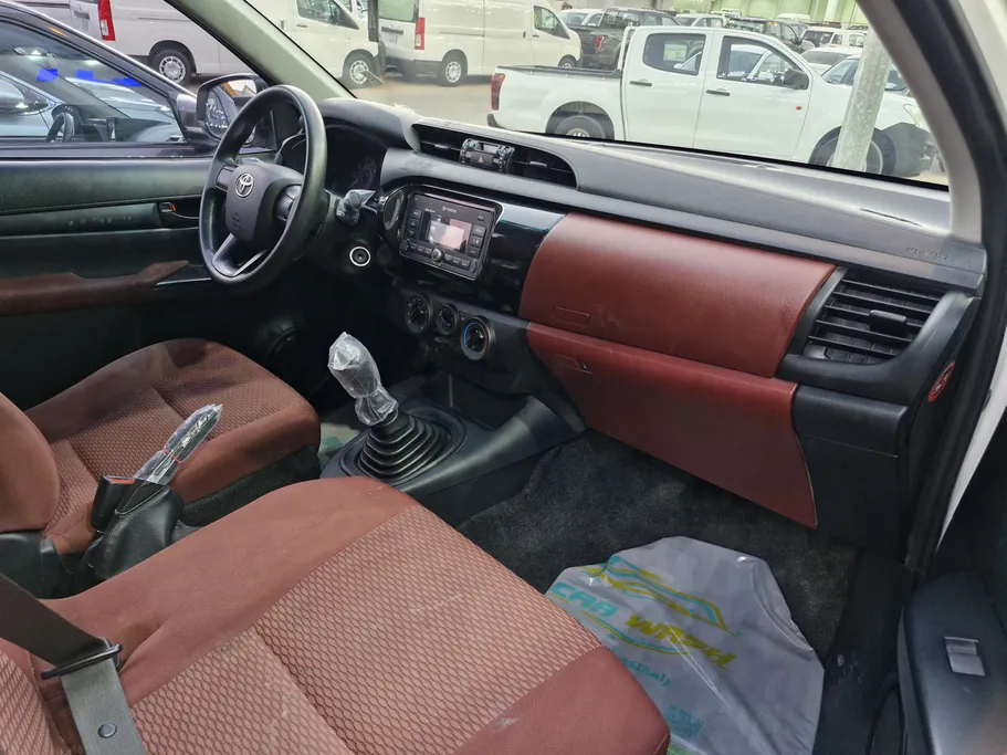 2022 Toyota Hilux GL DSL 