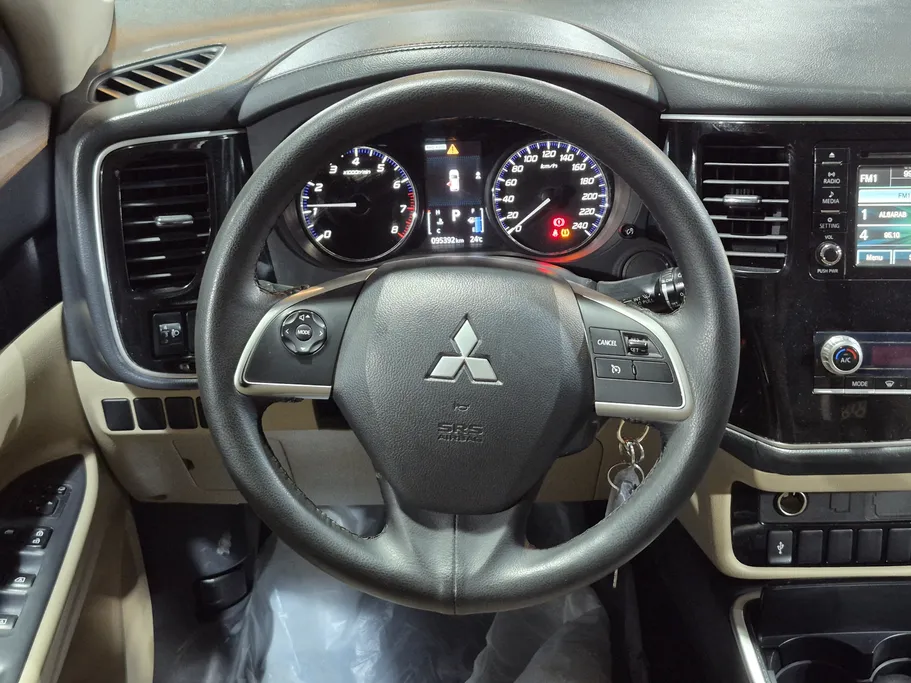 ميتسوبيشي اوتلاندر CLS 2020 