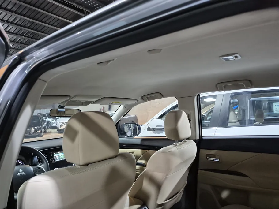 ميتسوبيشي اوتلاندر CLS 2020 