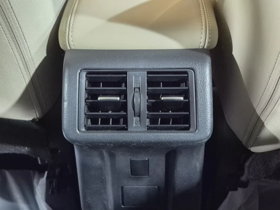 ميتسوبيشي اوتلاندر CLS 2020 