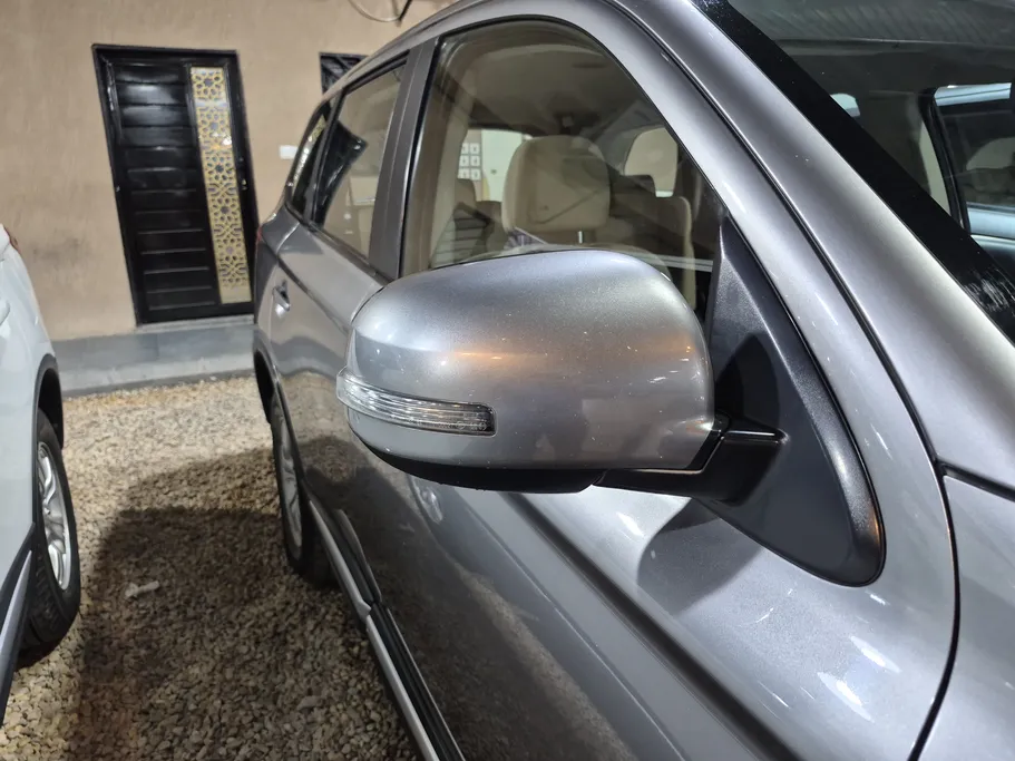 ميتسوبيشي اوتلاندر CLS 2020 