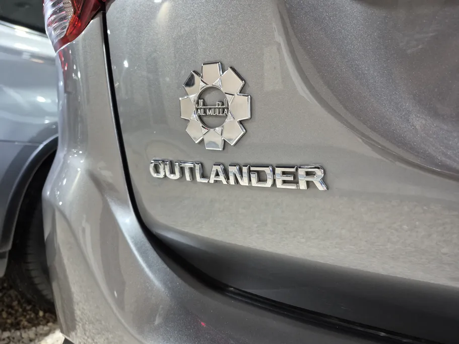 ميتسوبيشي اوتلاندر CLS 2020 