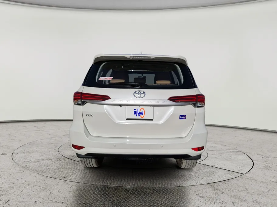 تويوتا فورتشنر GX 2022 