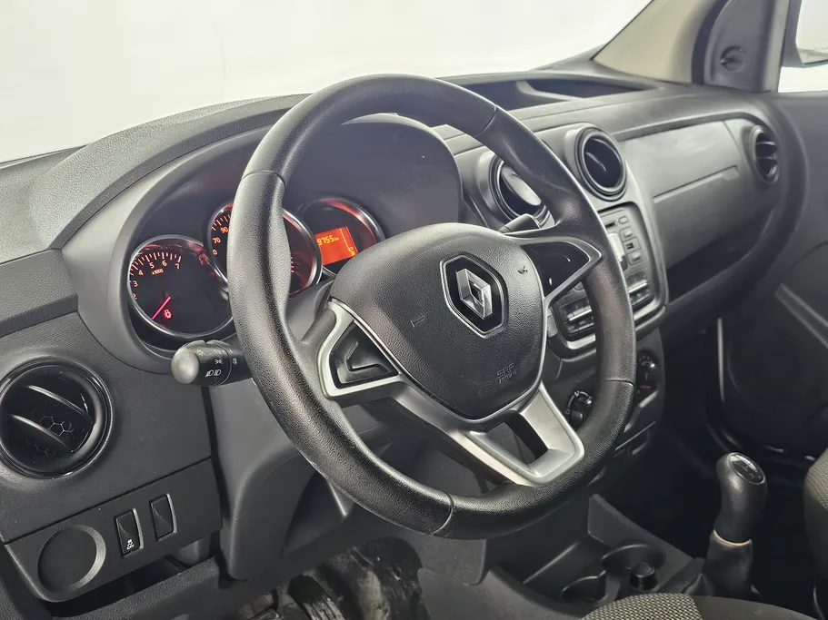 2022 Renault Docker Van بضاعة 