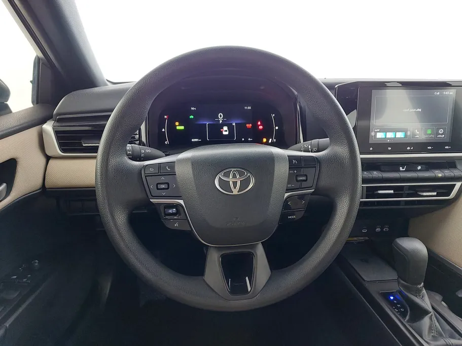 2025 Toyota Camry  E HEV 