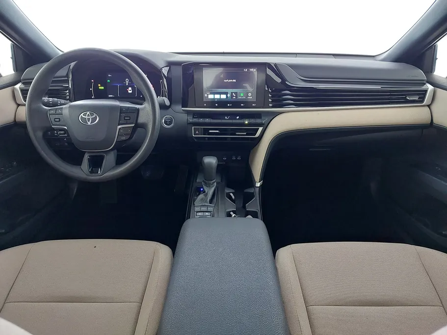 2025 Toyota Camry  E HEV 