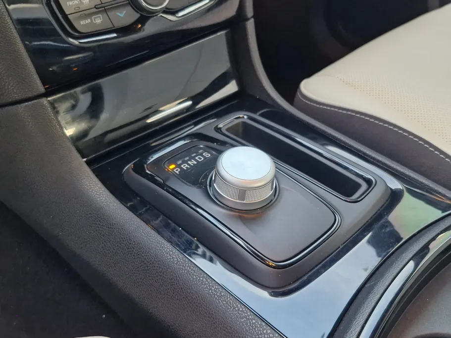 كرايسلر 300 S 2021 