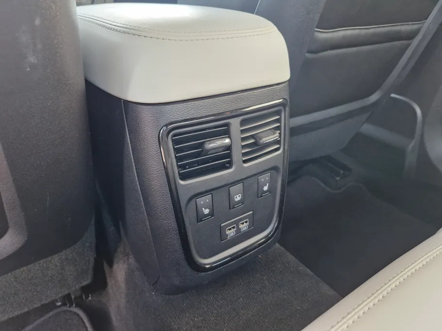 كرايسلر 300 S 2021 