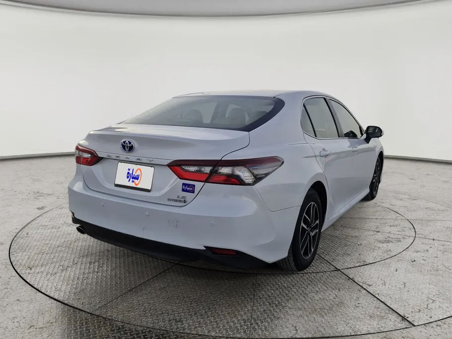 2022 Toyota Camry  LE HEV 