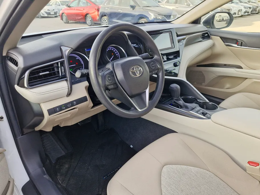 2022 Toyota Camry  LE HEV 