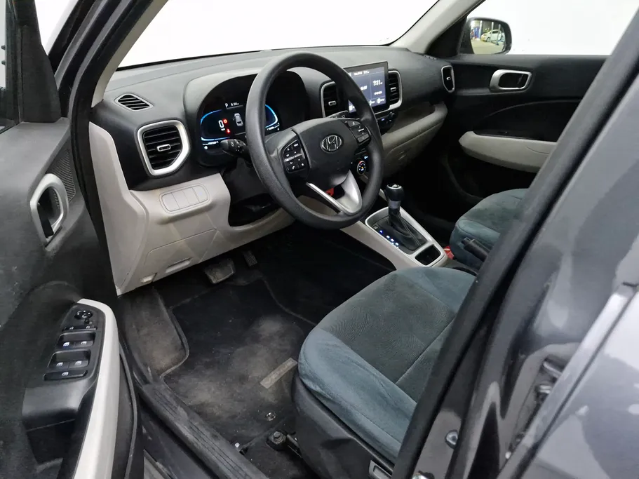 2024 Hyundai Venue Smart 