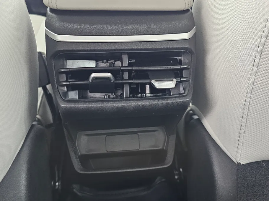 جيلي امجراند GS 2024 