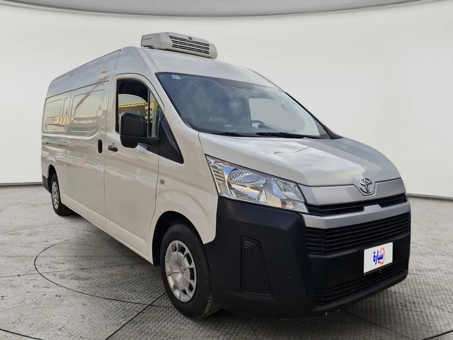 2022 Toyota Haice ثلاجة  