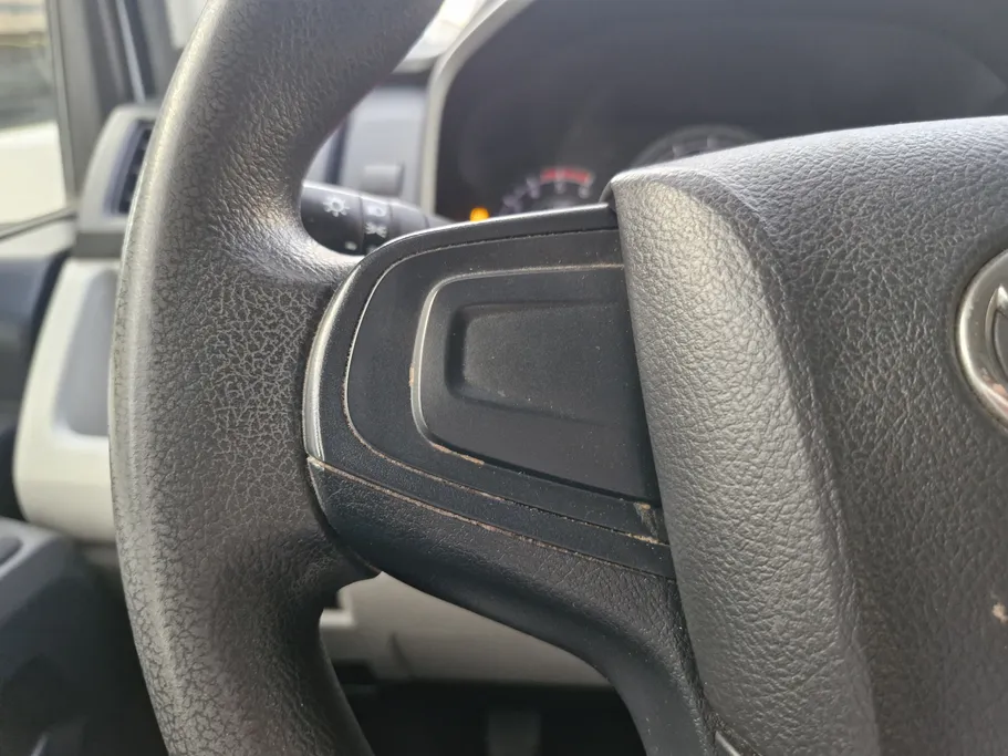 2022 Toyota Haice ثلاجة  