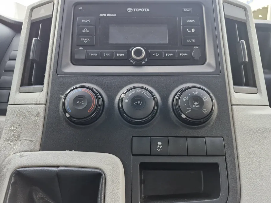 تويوتا هايس فان بضاعه 2021 