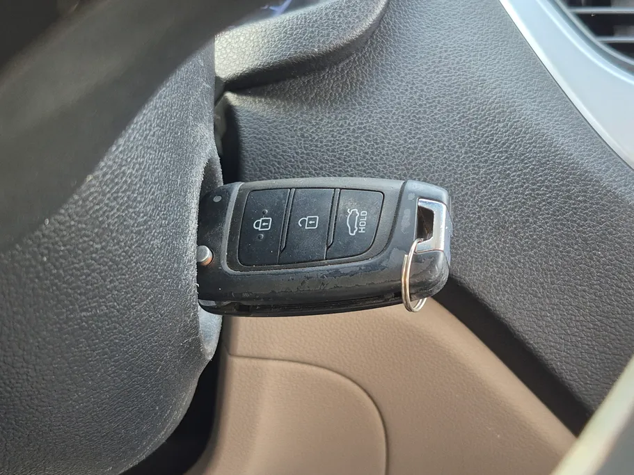 2023 هيونداي Accent سمارت 