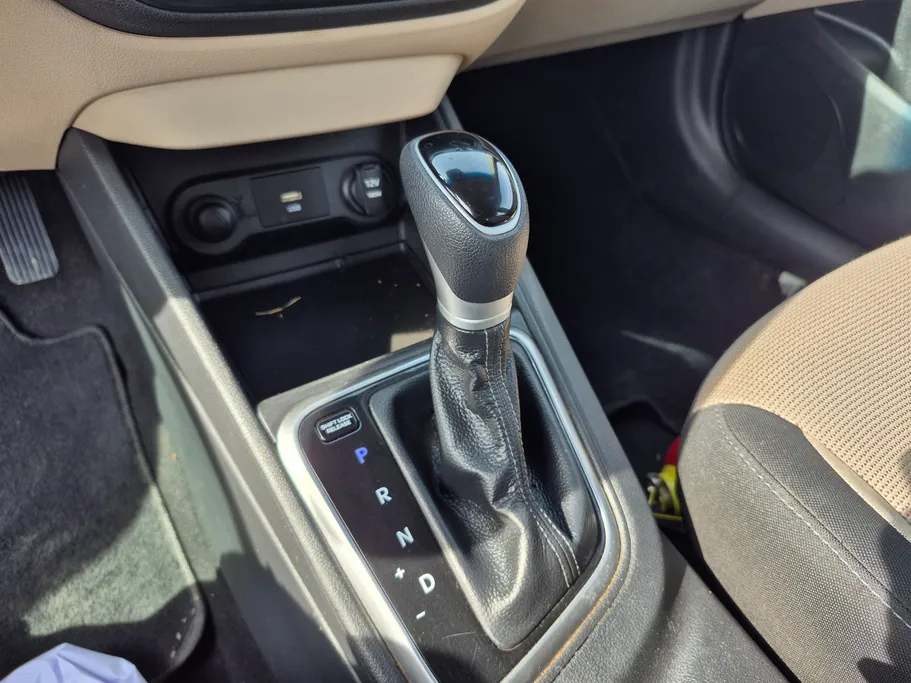 2023 هيونداي Accent سمارت 