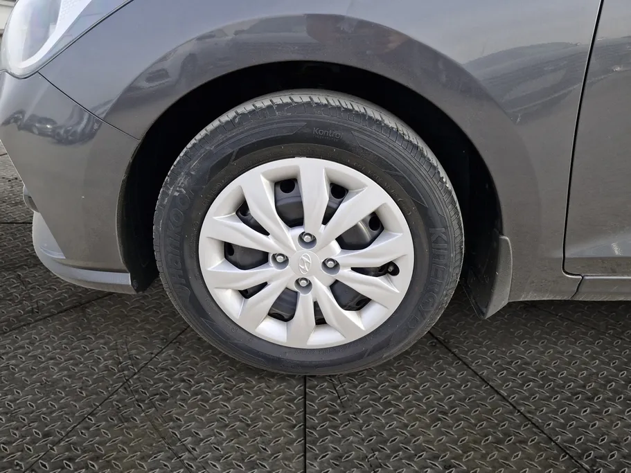 هيونداي اكسنت سمارت 2023 