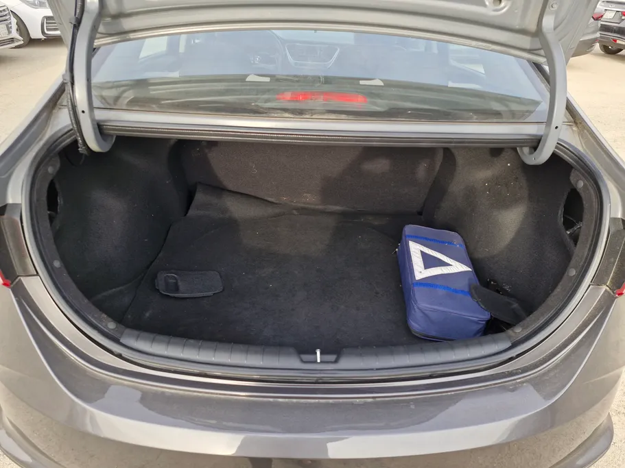 هيونداي اكسنت سمارت 2023 