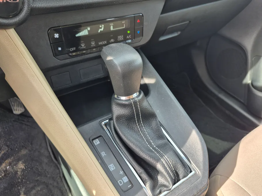 تويوتا يارس Y 2023 