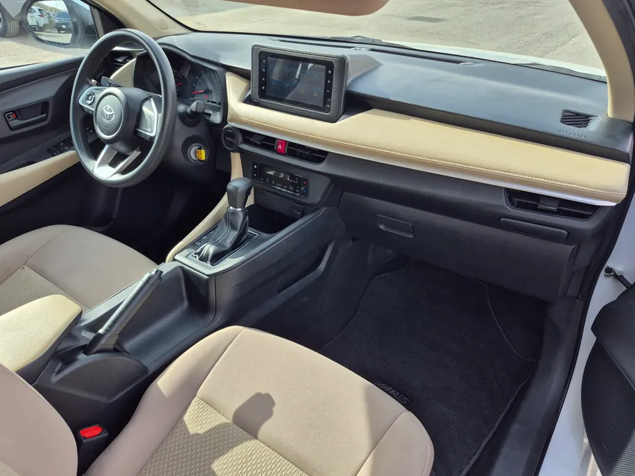 تويوتا يارس Y 2023 