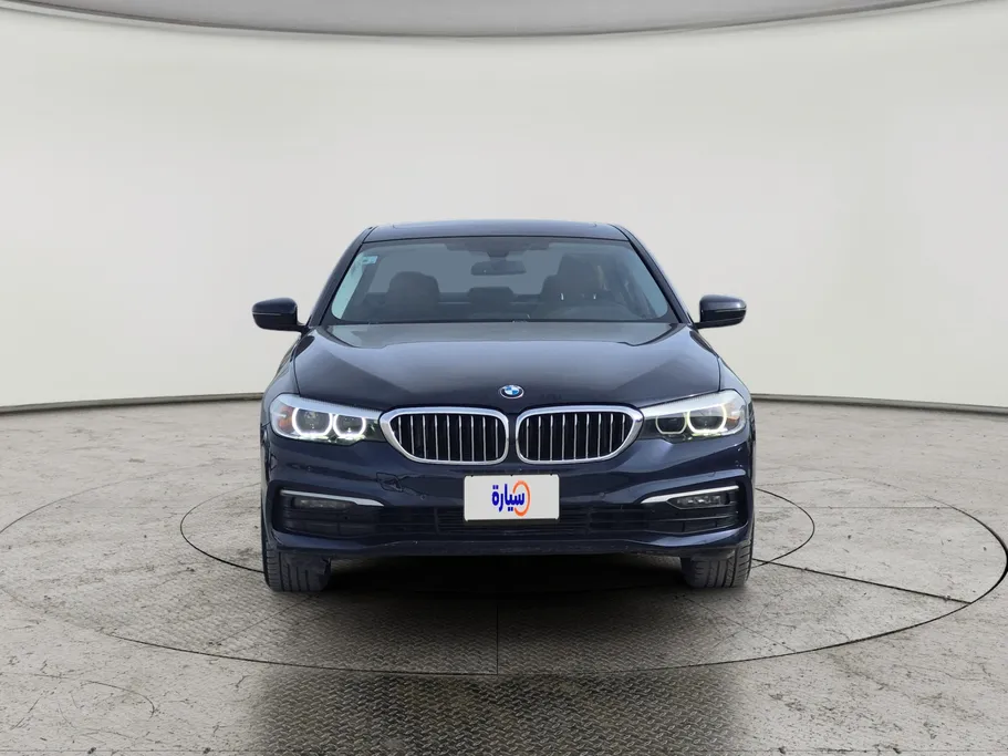 2020 BMW 5 Series 520i 