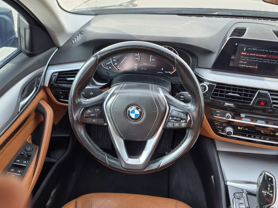 2020 BMW 5 Series 520i 