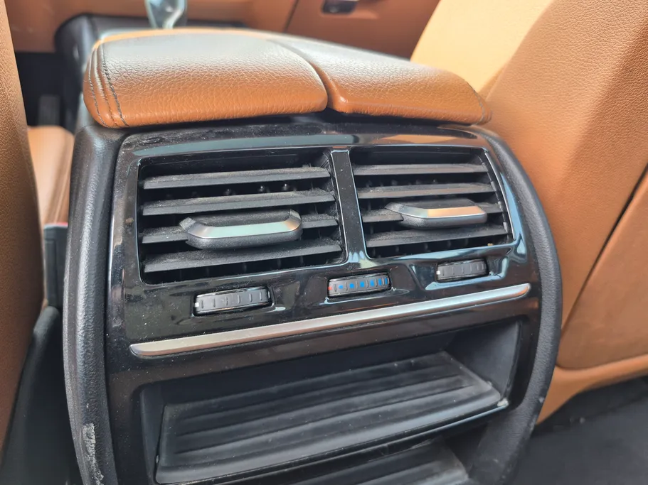 2020 BMW 5 Series 520i 