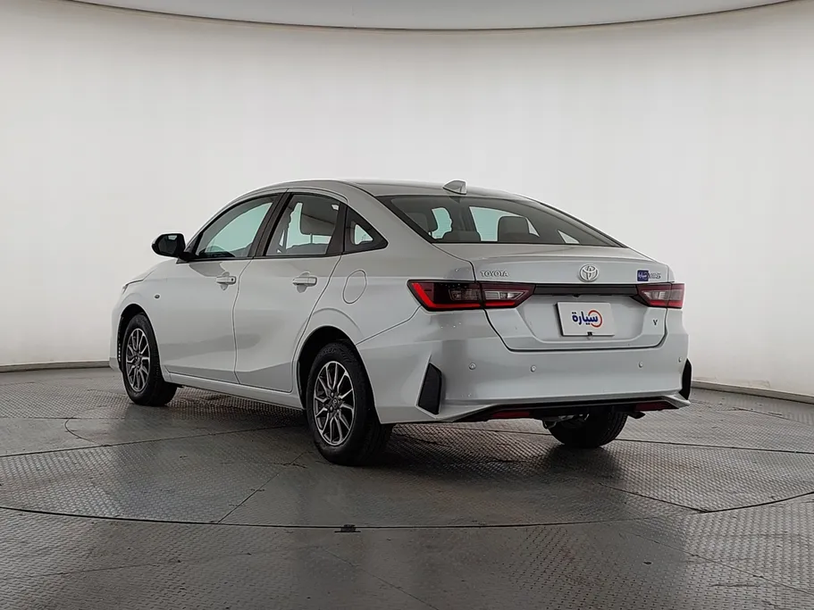 2023 Toyota Yaris  Y 