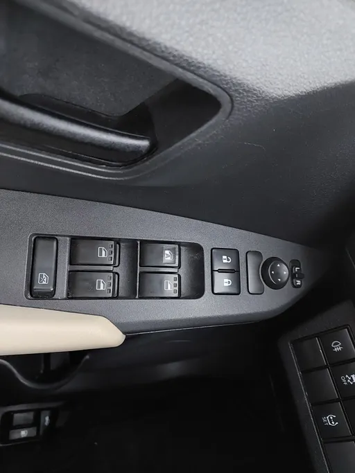 2023 Toyota Yaris  Y 