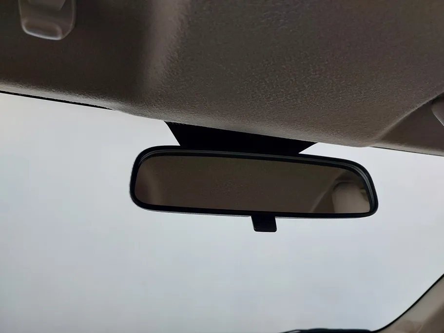 2023 Toyota Yaris  Y 