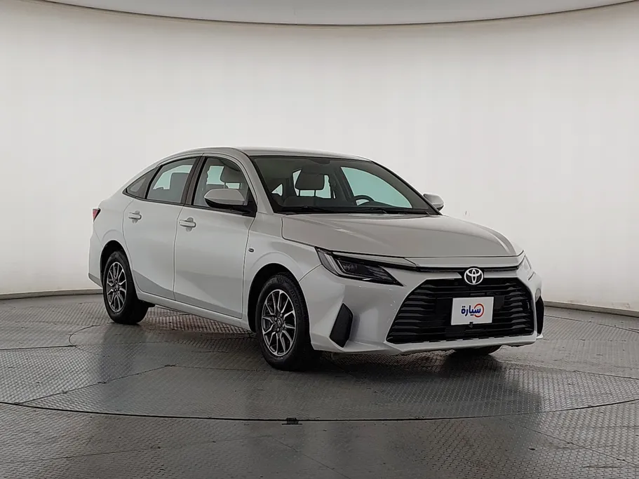 2023 Toyota Yaris  Y 
