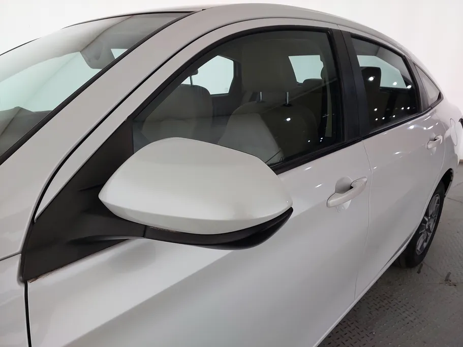 2023 Toyota Yaris  Y 