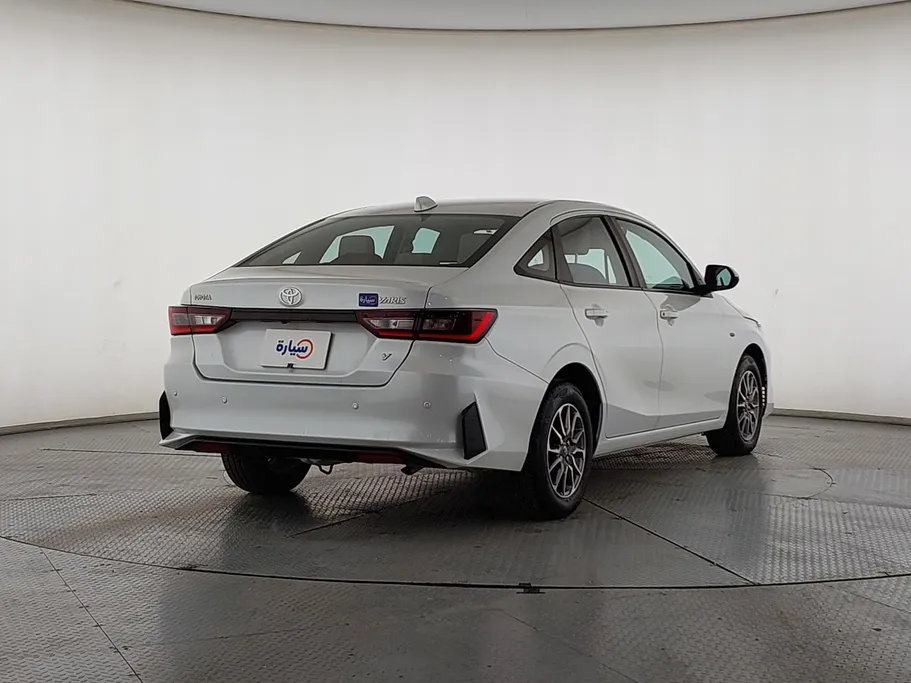 2023 Toyota Yaris  Y 