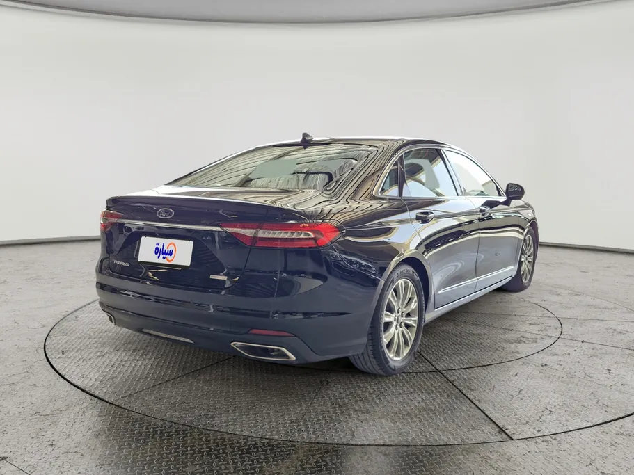 2021 Ford Taurus Ambiente 