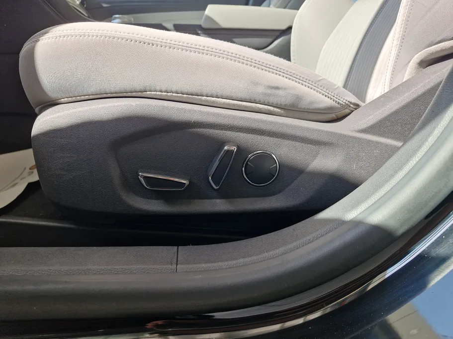 2021 Ford Taurus Ambiente 