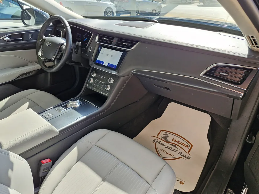 2021 Ford Taurus Ambiente 