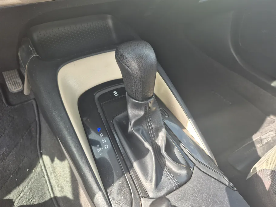 تويوتا كورولا XLI 2024 