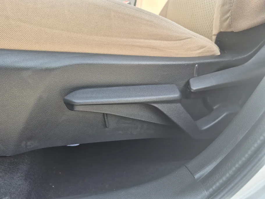 تويوتا يارس Y 2023 