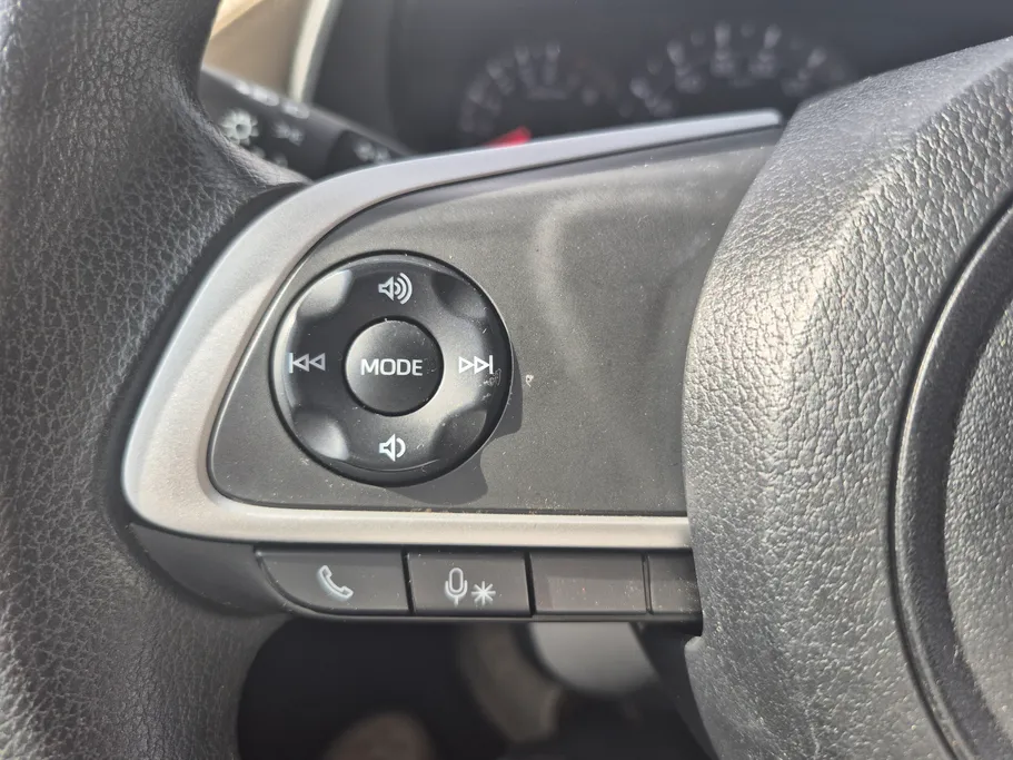 تويوتا يارس Y 2023 