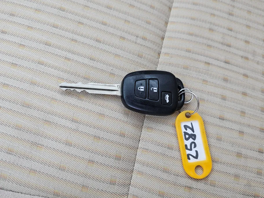 تويوتا يارس Y 2019 