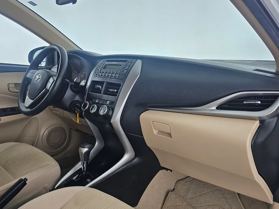 تويوتا يارس Y 2019 