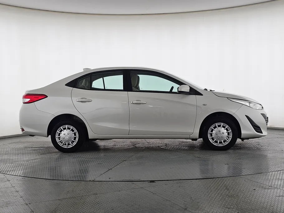 تويوتا يارس Y 2019 