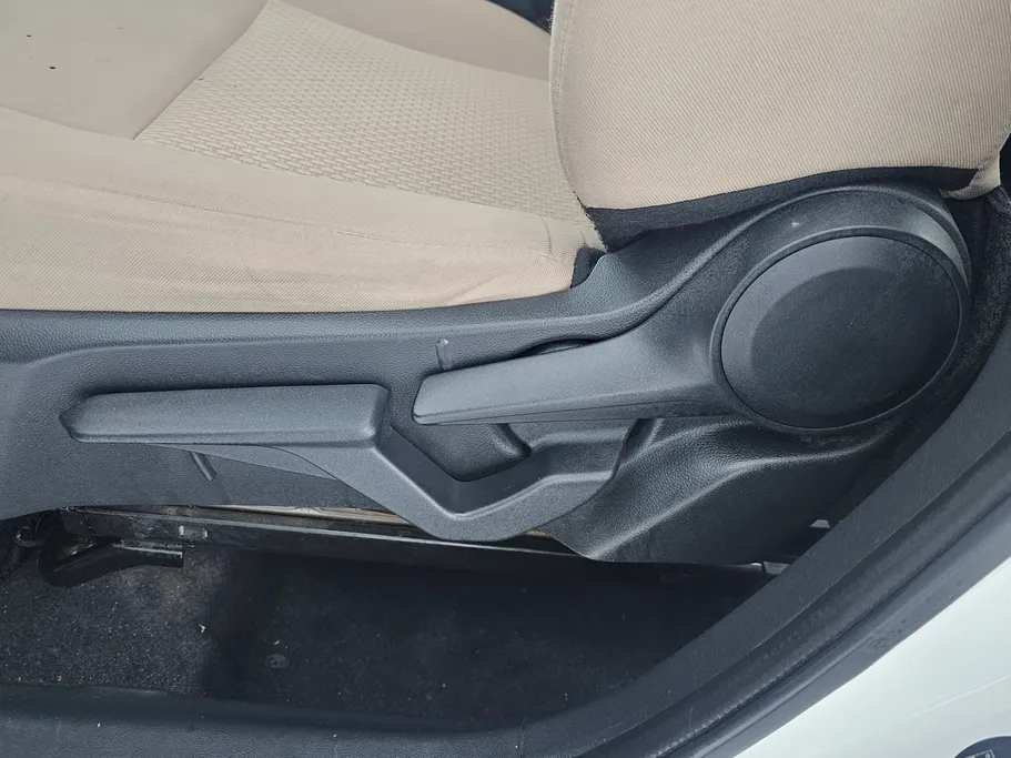 تويوتا يارس Y 2023 