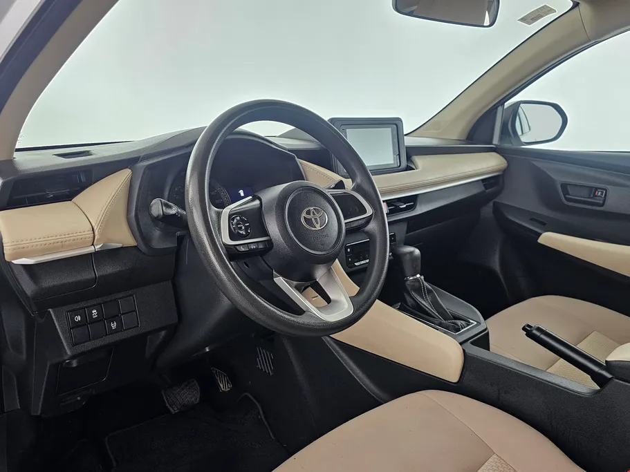 تويوتا يارس Y 2023 