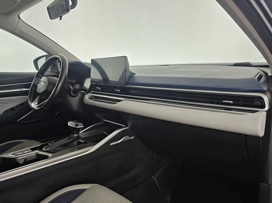 2023 Geely Emgrand GF 