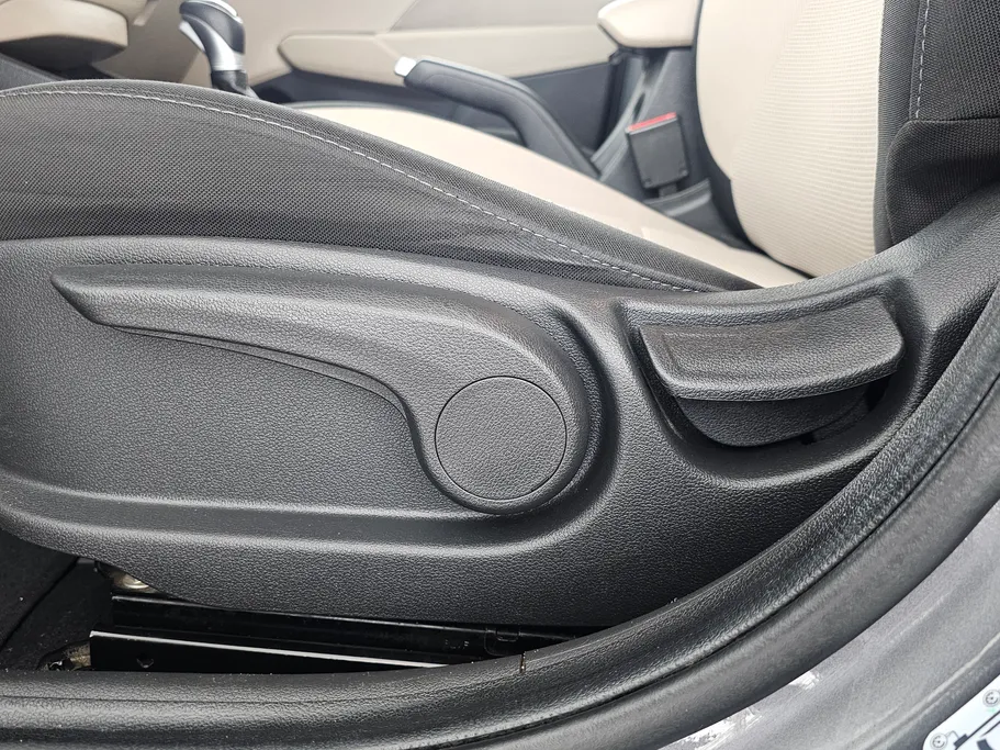 2023 هيونداي Accent سمارت 