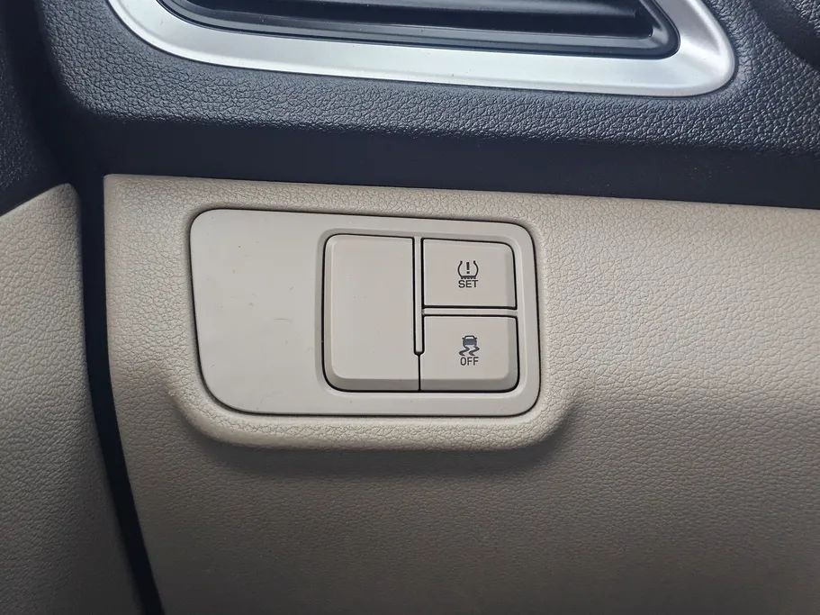 2023 هيونداي Accent سمارت 