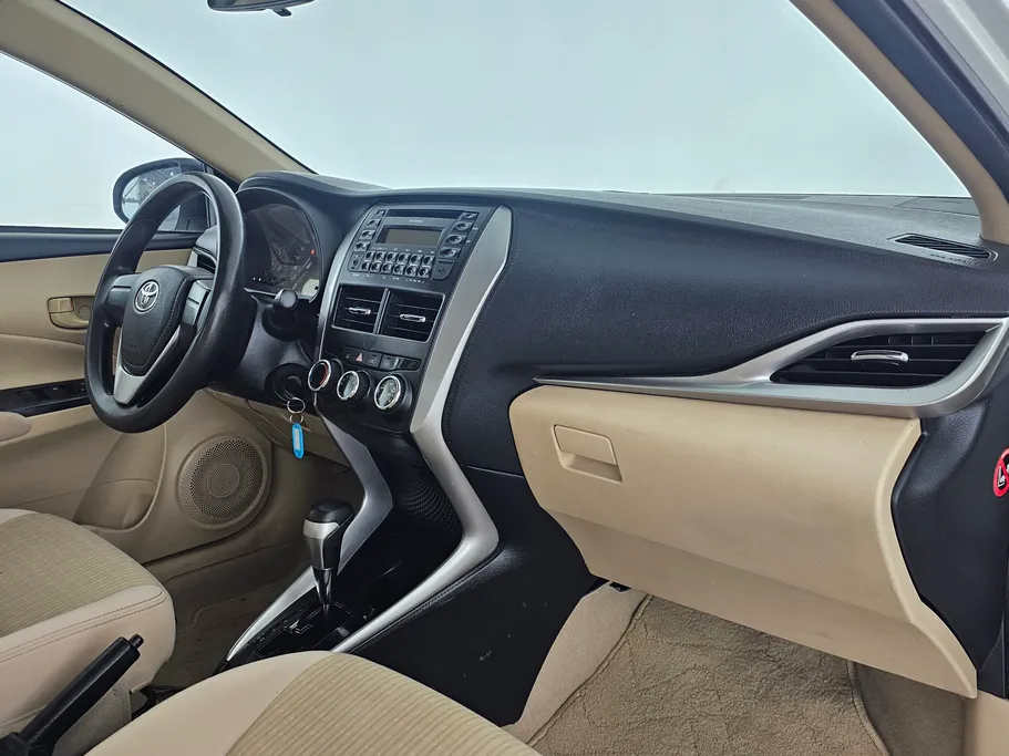 تويوتا يارس Y 2019 